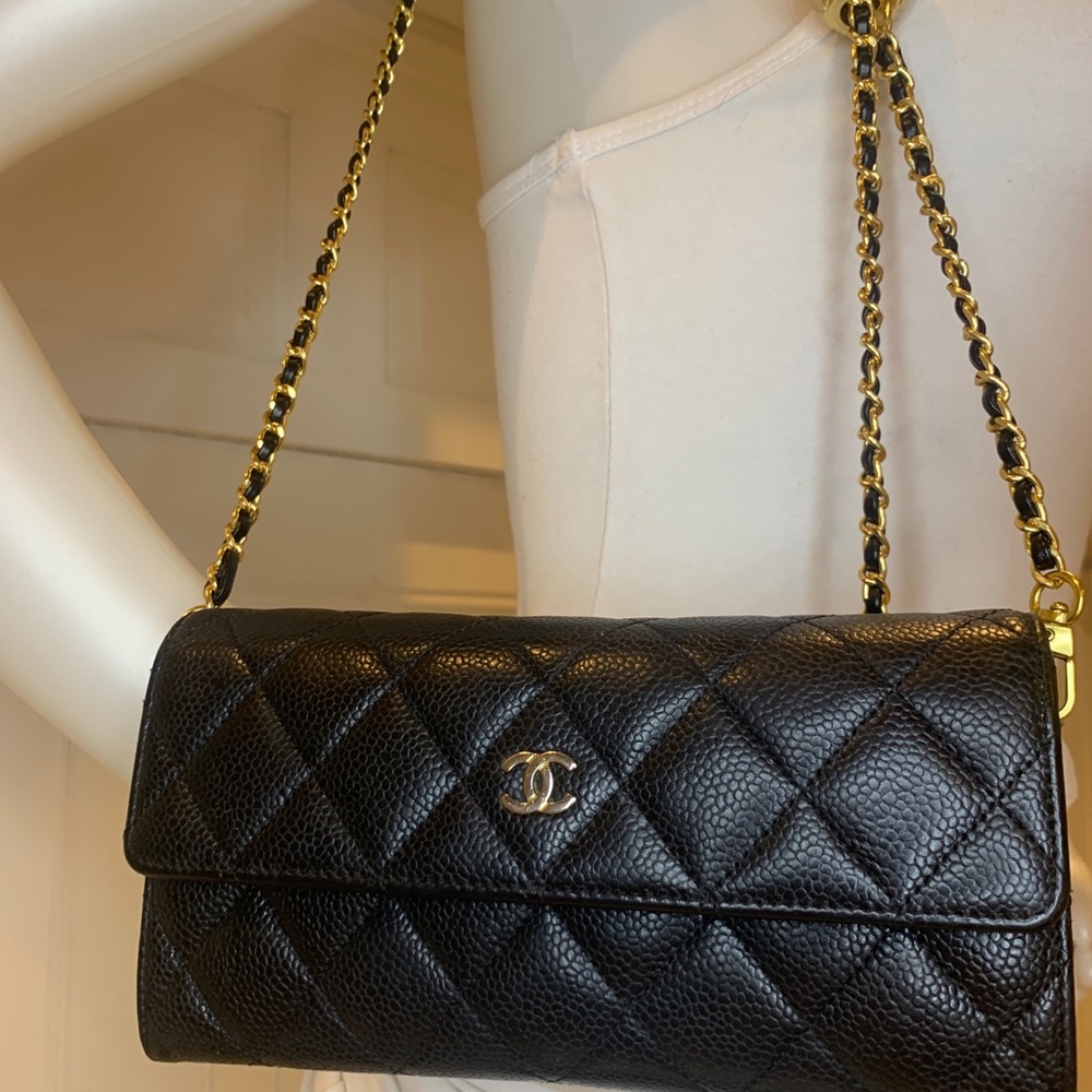 Chanel Caviar Quilted Crush Wallet with Chain - Picture 8 of 9